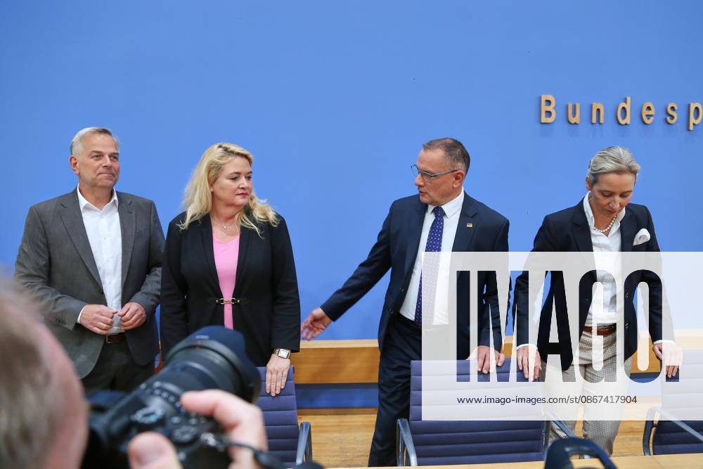 Federal Press Conference: AfD—Impact of the State Elections in Berlin and Mecklenburg-Western Pomerania on Federal Politics Leif Erik Holm, AfD candidate for the office of Minister-President in Mecklenburg-Western Pomerania, Kristin Brinker, AfD lead candidate for Berlin, and AfD chairpersons Tino Chrupalla and Alice Weidel