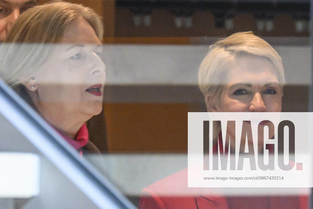 Pictured, from left: Bärbel Bas and the SPD’s top candidate in Mecklenburg-Western Pomerania, Manuela Schwesig, on their way to the press conference, GER, Berlin, SPD press conference following the elections in Berlin and Mecklenburg-Western Pomerania (MV), in the atrium of the Willy Brandt House, Wilhelmstraße 141, 10963 Berlin, September 21, 2026,