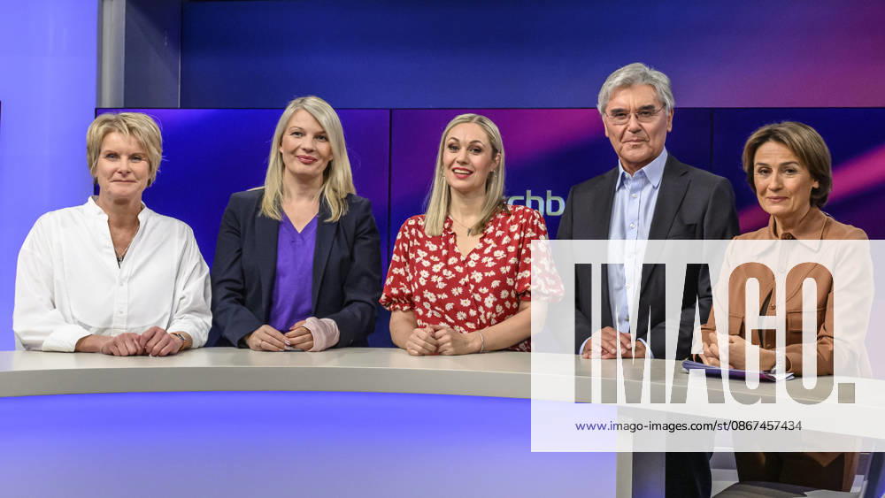 In the photo, from left: Susanne Gaschke (NZZ), Annett Meiritz (Handelsblatt), Ruth Moschner (host), Joe Kaeser (Siemens Energy), Sandra Maischberger, GER, Berlin, studio, guest on *Maischberger*, political talk show, TV, program, hosted by Sandra Maischberger, Das Erste, from Adlershof, Studio 20, September 21, 2026,