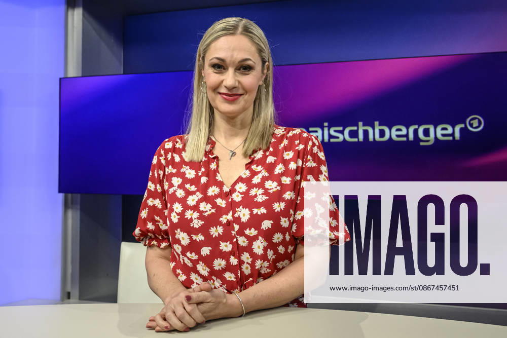 Pictured, from left: Ruth Moschner, host, Germany, Berlin, studio, guest on Maischberger, political talk show, TV, program, with host Sandra Maischberger, Das Erste, from Studio 20 in Adlershof, September 21, 2026,