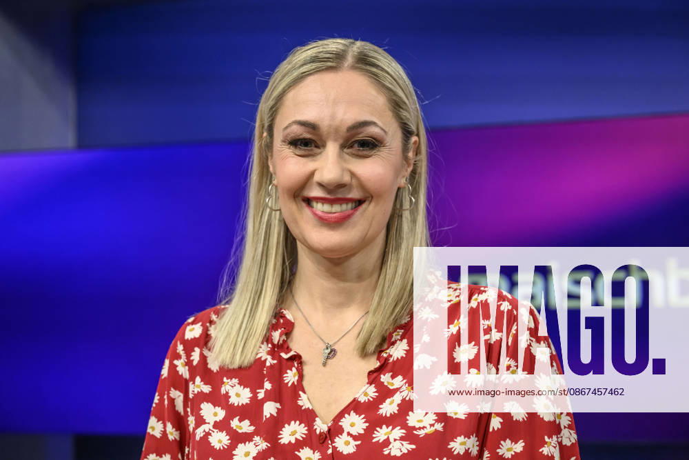 Pictured, from left: Ruth Moschner, host, Germany, Berlin, studio, guest on Maischberger, political talk show, TV, program, with host Sandra Maischberger, Das Erste, from Studio 20 in Adlershof, September 21, 2026,