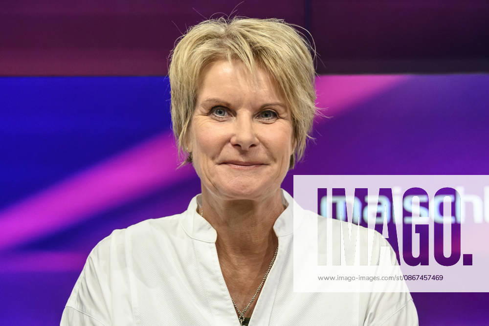 In the photo, from left: Susanne Gaschke, NZZ; GER; Berlin; studio; guest on Maischberger ; political talk show; TV; program; with host Sandra Maischberger; Das Erste; from Studio 20 in Adlershof, September 21, 2026,
