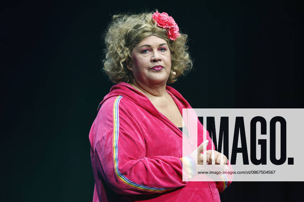 Ilka Bessin as Cindy from Marzahn at the 10th Recklinghäuser Hurz Comedy Award ceremony at the Ruhrfestspielhaus in Recklinghausen, September 21, 2026 Foto:xT.xSchröerx xFuturexImagex hurz_6972