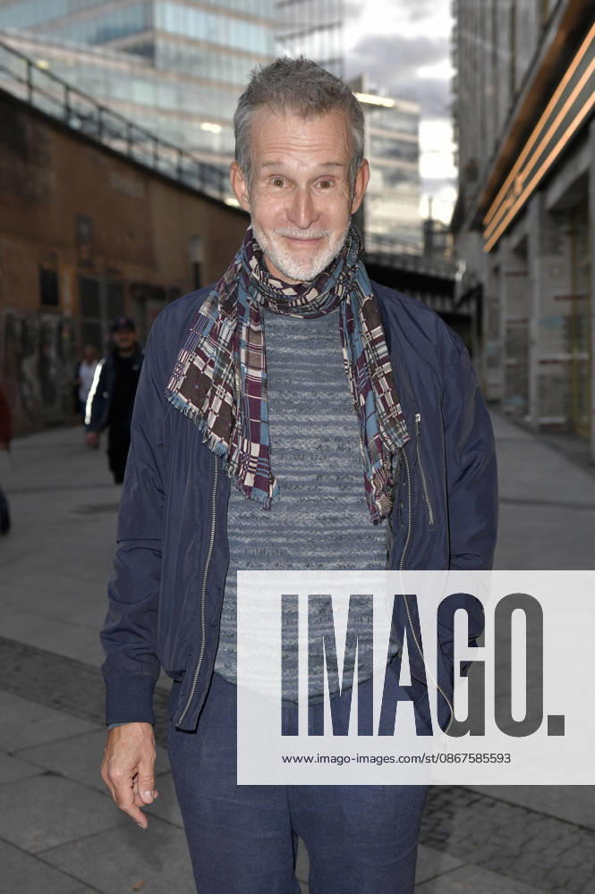 Ulrich Matthes at the premiere of the movie *Morgen war Krieg* at the Delphi Lux in Berlin, September 22, 2026 Foto:xM.xBehrensx xFuturexImagex krieg_6902