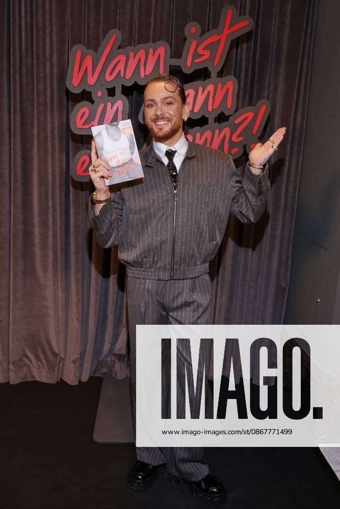 Riccardo Simonetti Book Launch Riccardo Simonetti Riccardo Simonetti presents his fifth book, When Is a Man a Man? , at The Ritz-Carlton, Berlin, on September 24, 2026