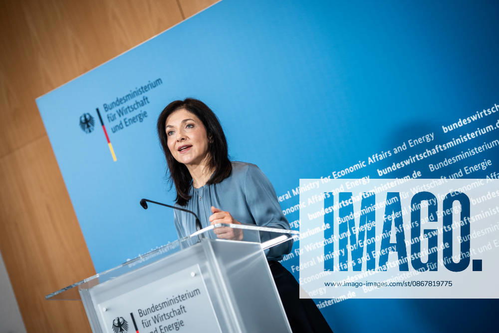 Statement by Federal Minister Katherina Reiche on the Fall 2026 Joint Economic Forecast by the Economic Research Institutes at the Federal Ministry for Economic Affairs Statement by Federal Minister Katherina Reiche on the Fall 2026 Joint Economic Forecast by the Economic Research Institutes, Berlin, Berlin, Germany, Federal Ministry for Economic Affairs