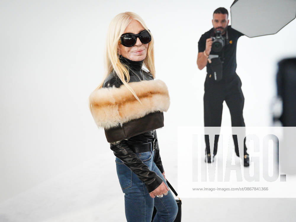 IPA88956791 - Milan, Milan Womens Fashion Week Spring Summer 2027 - Womens Fashion, Spring Summer 2027 - GUCCI fashion show - guests pictured: Donatella Versace