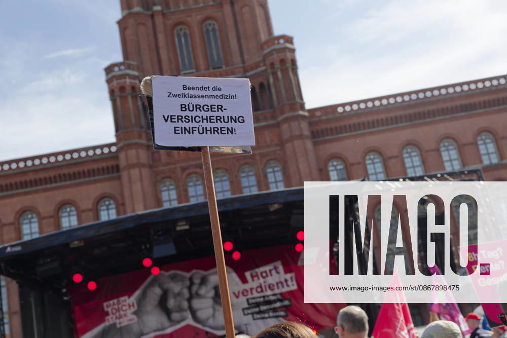 DGB Demonstration Against the Dismantling of the Welfare State September 26, 2026, Berlin, Germany: Demonstration and rally in front of the Rotes Rathaus as part of the DGB Day of Action against the dismantling of the welfare state and military buildup