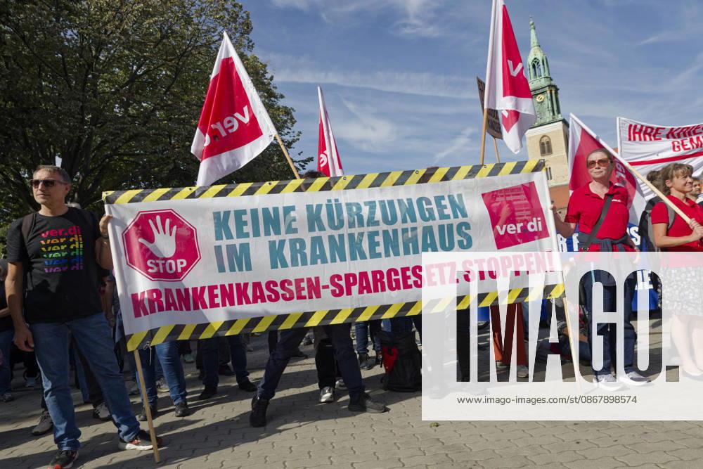 DGB Demonstration Against the Dismantling of the Welfare State September 26, 2026, Berlin, Germany: Demonstration and rally in front of the Rotes Rathaus as part of the DGB Day of Action against the dismantling of the welfare state and military buildup