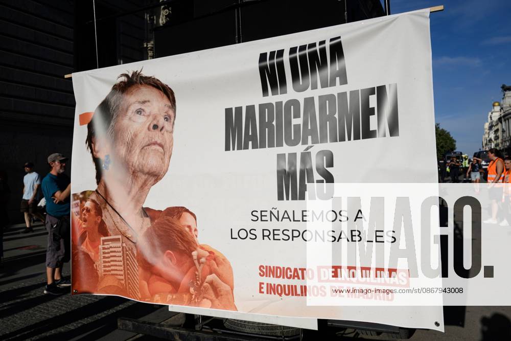 MADRID, SPAIN, SEPTEMBER 26, 2026: Demonstrators march through central Madrid during a protest against evictions organized by the Sindicato de Inquilinas e Inquilinos de Madrid. The demonstration began at Puerta del Sol and ended outside the Congress of Deputies, with protesters demanding stronger housing protections following the eviction earlier in the week of 87-year-old Maricarmen Abascal. After the march, protesters erected tents at Puerta del Sol as a housing protest encampment began in the square. Madrid Spain - ZUMAq101 20260926_zna_q101_270