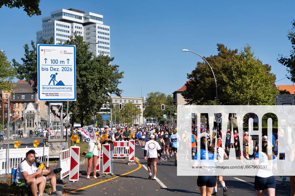 Berlin, September 27, 2026, 52nd BMW Berlin Marathon, Scenes from Hohenzollerndamm in the Wilmersdorf district