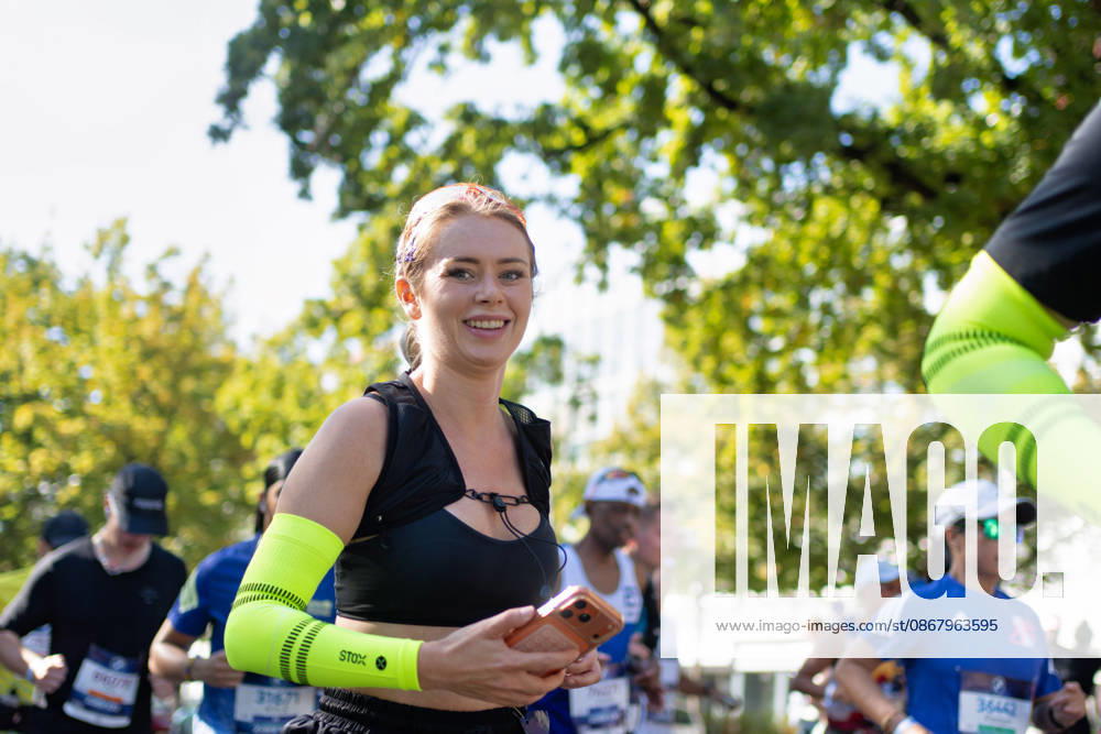 Berlin, September 27, 2026, 52nd BMW Berlin Marathon, Scenes from Hohenzollerndamm in the Wilmersdorf district