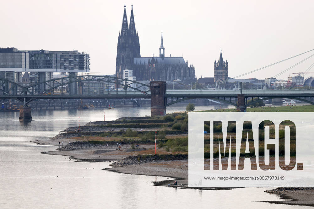 Low Water Levels at Cologne Poll: The Rhine water level in Cologne has fallen to a new all-time low. On Sunday, the water level dropped to 40 centimeters during low water. This fell below the previous record of 44 centimeters. Featured image, stock photo: Cologne, September 27, 2026, North Rhine-Westphalia, Germany