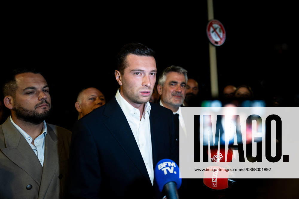 Jordan Bardella At RN Election Night Event After Senate Elections - La Seyne-sur-Mer Jordan Bardella, president of the National Rally party (RN), at the election night event announcing the results of the Senate elections, which, for the first time, allowed his party to form a caucus in the Senate with 13 elected senators, in La Seyne-sur-Mer, France, on September 27. Photo by Laurent Coust ABACAPRESS.COM La Seyne-sur-Mer France