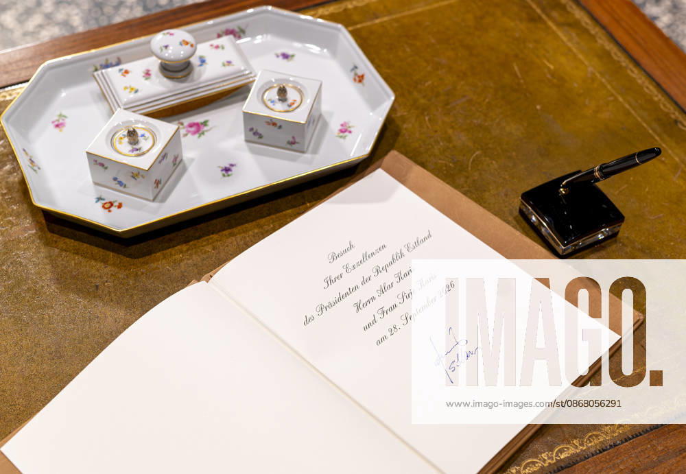 President Steinmeier Meets Alar Karis EUR, Germany, Berlin, June 25, 2026 Guestbook with signature: President Frank-Walter Steinmeier welcomes the President of the Republic of Estonia, Alar Karis, who signs the guestbook