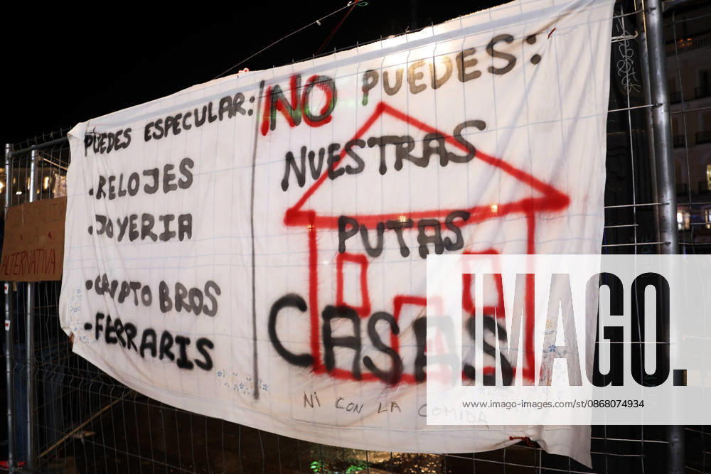Thousands of protesters camp at Puerta del Sol in Madrid, entering their third night of demonstrations to demand the approval of the Maricarmen decree on Monday, September 28, 2026, in Madrid, Spain. The mobilization, organized by the Tenants Union (Sindicato de Inquilinas), seeks structural measures against the housing crisis, including indefinite rental contracts, rent freezes, and a permanent ban on evictions without alternative housing. Protests have expanded across Spain, with significant rallies in Barcelona and Andalusia, heightening pressure on Prime Minister Pedro Sanchez s government ahead of a crucial Council of Ministers meeting. The protests were initially sparked by the - ZUMAo127 20260928_zep_o127_042