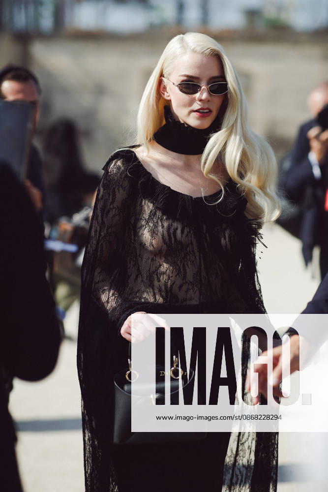 PFW - Anya Taylor Joy At Dior Show Street style, Anya Taylor Joy arriving at Dior Spring-Summer 2027 show, held at Jardin des Tuileries, Paris, France, on September 29th, 2026. Photo by Marie-Paola Bertrand-Hillion ABACAPRESS.COM Paris France