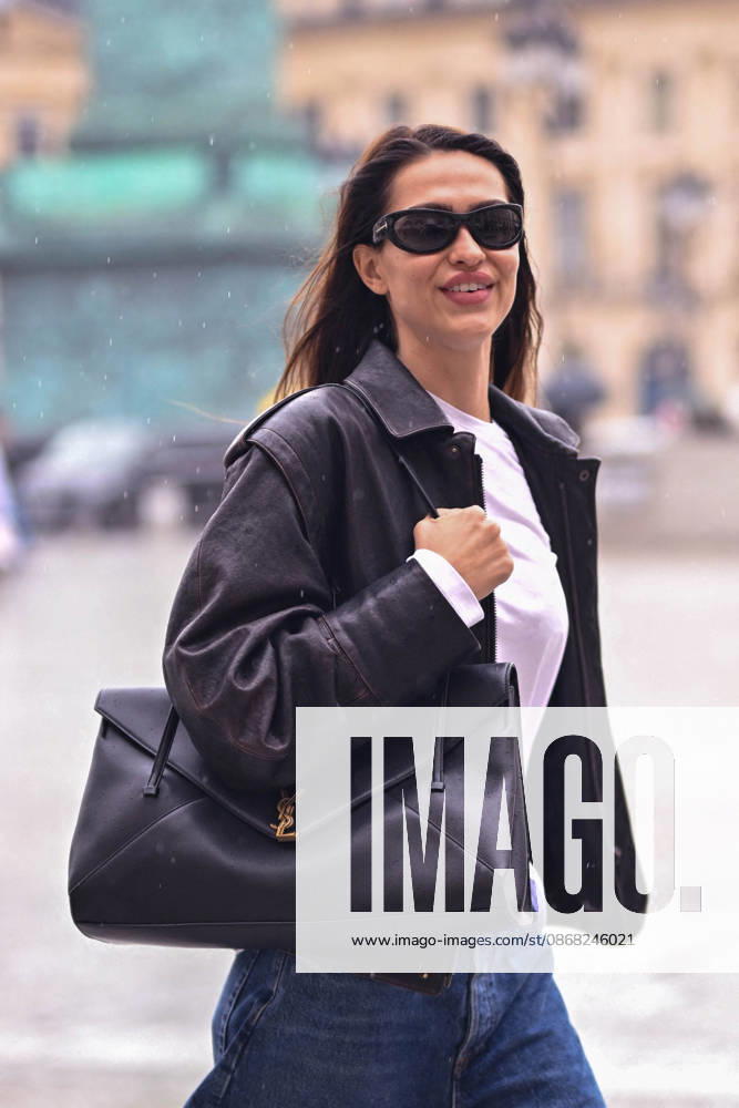 Amelia Gray Hamlin arrives at the fitting at the Schiaparelli house during PFW Fashion Week on September 30, 2026. Pierre Perusseau, Bestimage. Amelia Gray Hamlin arrives at the Schiaparelli fitting during PFW Fashion Week on September 30, 2026, in Paris, France.