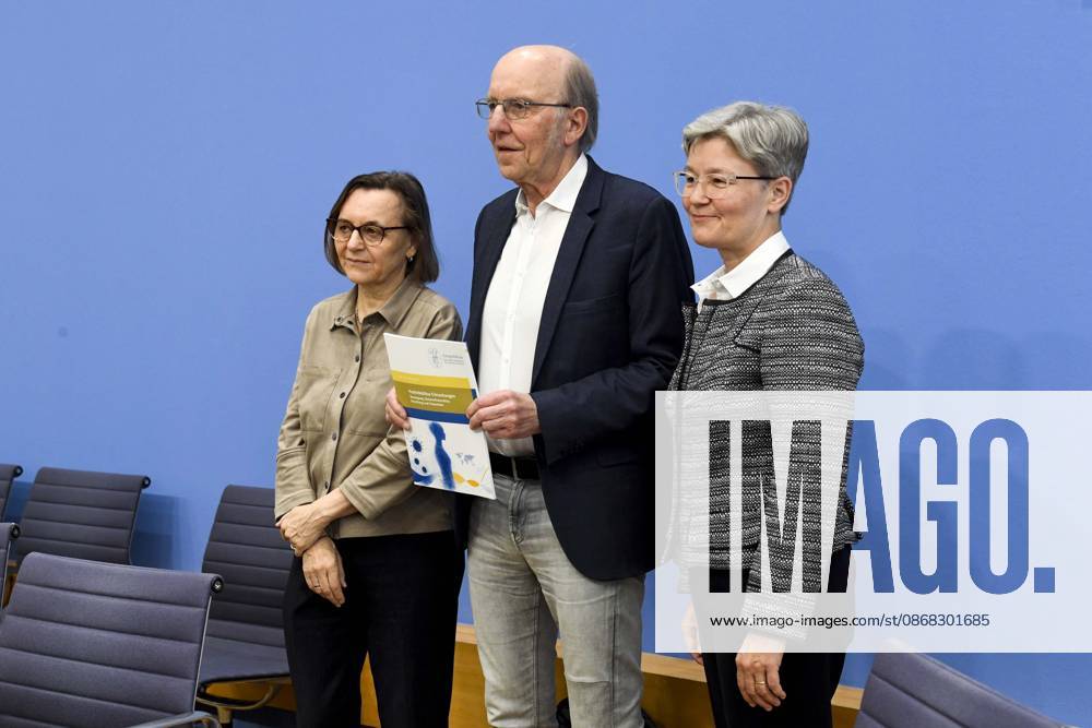 ABB BPK Carmen Scheibenbogen, German hematologist-oncologist and professor of immunology at Charité in Berlin; Prof. Dr. Norbert Suttorp from the Interdisciplinary Group for Infectious Diseases, Pulmonology, and Critical Care Medicine; Regina Therese Riphahn, a German economist. Top