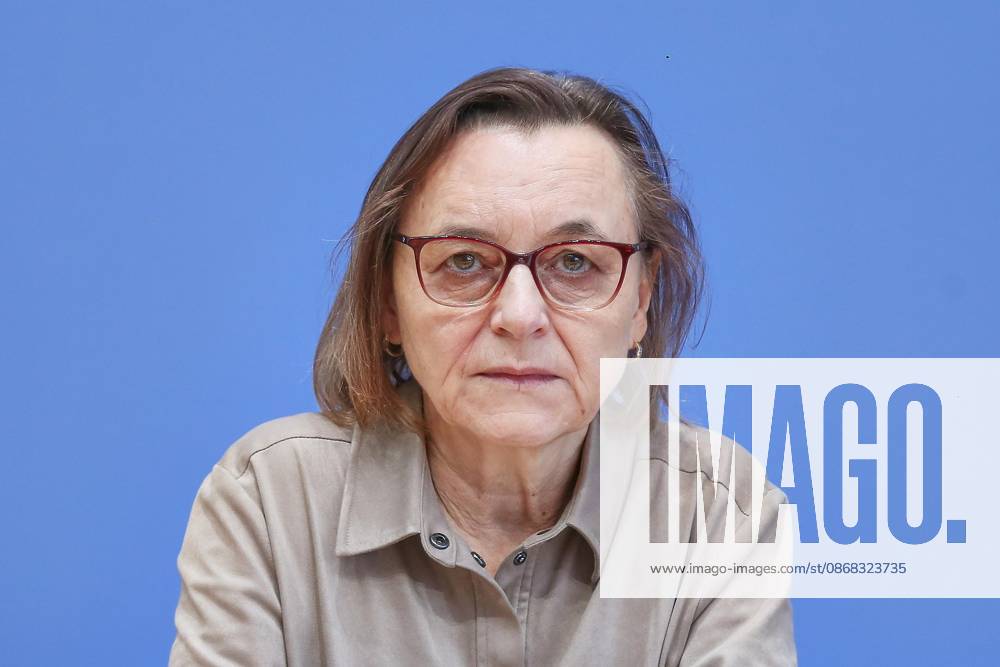 Federal Press Conference: Post-Infectious Diseases—Care, Research, and Prevention: The Case of Long COVID Carmen Scheibenbogen, Deputy Director of the Institute of Medical Immunology, Charité Berlin