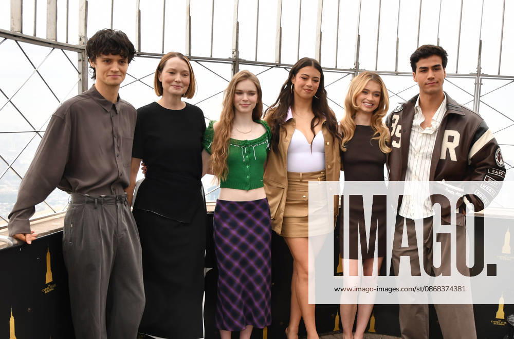 NEW YORK, NY- OCTOBER 1: Arthur Conti, Samantha Sloyan, Summer H. Howell, Amber Midthunder, Alison Thornton and Joel Oulette pictured during a visit to he Empire State Building Ahead of the Release of Mike Flannigan s Carrie on October 1, 2026 in New York City.