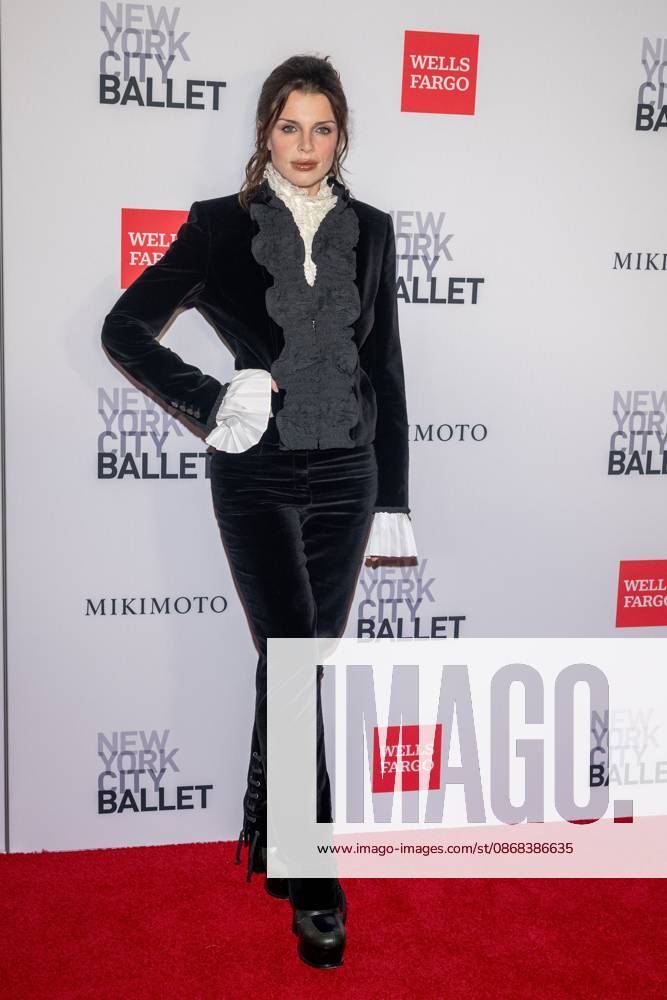 Julia Fox attends.The New York City Ballet 2026 Fall Gala at David H. Koch Theater, Lincoln Center on October 01, 2026 in New York City. New York United States - ZUMAs197 20261001_aaa_s197_876
