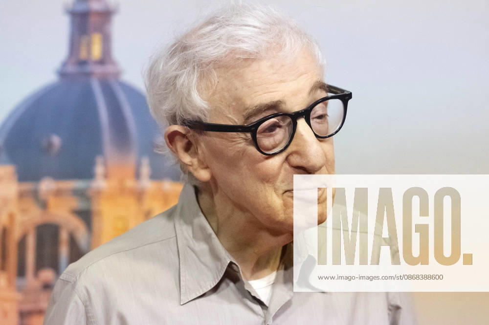 Woody Allen at the official reception marking the start of filming for the Woody Allen Fall Project 2026 at the Teatros del Canal in Madrid, October 1, 2026 Foto:Fotografosx xFuturexImagex woody_6038