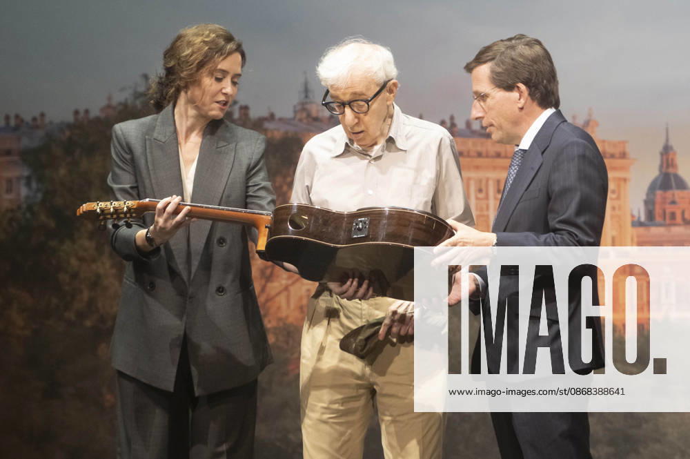 Isabel Diaz Ayuso, Woody Allen, and JoseLuis Martinez Almeida Navasques at the official reception marking the start of filming for the Woody Allen Fall Project 2026 at the Teatros del Canal in Madrid, October 1, 2026 Foto:Fotografosx xFuturexImagex woody_6048