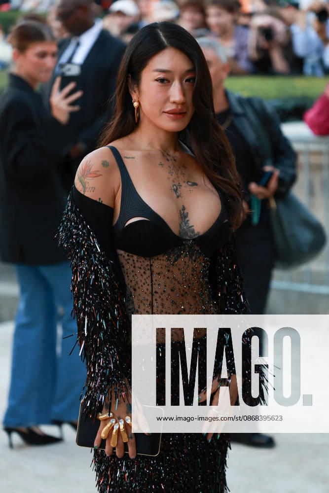 Peggy Gou at the Schiaparelli Spring Summer 2027 Women’s Ready-to-Wear Collection fashion show during Paris Fashion Week (PFW) on October 1, 2026. Florian Lavielle, Bestimage. Schiaparelli’s Spring Summer 2027 Women’s Ready-to-Wear Collection fashion show at Paris Fashion Week (PFW) on October 1, 2026, Paris, France