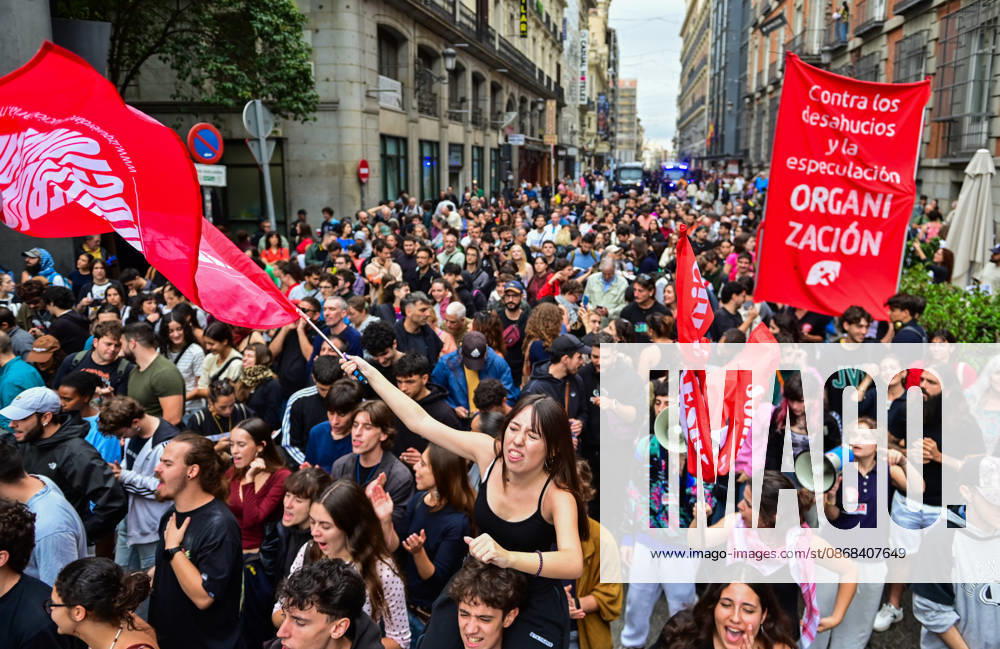 Tenants and housing activists gather outside the Congress of Deputies in Madrid during a demonstration called by the Sindicato de Inquilinas e Inquilinos de Madrid. The protest takes place on the Spanish Parliament votes on two Royal Decree-Laws on housing: one concerning measures to protect the social function of housing and increase affordable housing supply, and another aimed at strengthening the stability of habitual rental contracts. The demonstration was organized to pressure lawmakers during the vote. Junts had announced its opposition to the measures, while PP and Vox were also expected to vote against them. Madrid SPAIN - ZUMAz108 20261002_znp_z108_005