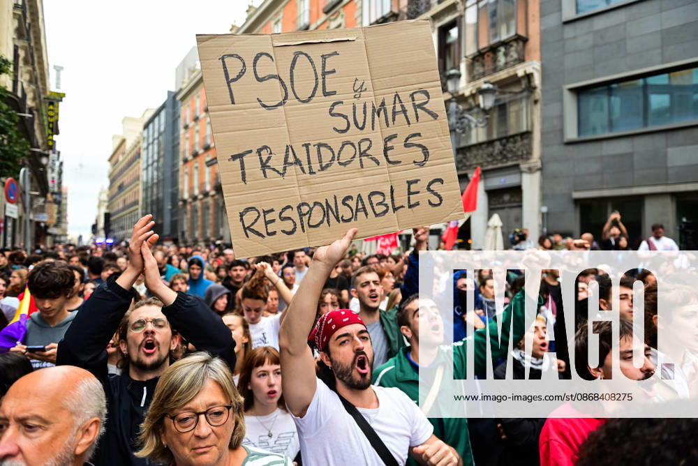 Tenants and housing activists gather outside the Congress of Deputies in Madrid during a demonstration called by the Sindicato de Inquilinas e Inquilinos de Madrid. The protest takes place on the Spanish Parliament votes on two Royal Decree-Laws on housing: one concerning measures to protect the social function of housing and increase affordable housing supply, and another aimed at strengthening the stability of habitual rental contracts. The demonstration was organized to pressure lawmakers during the vote. Junts had announced its opposition to the measures, while PP and Vox were also expected to vote against them. Madrid SPAIN - ZUMAz108 20261002_znp_z108_011