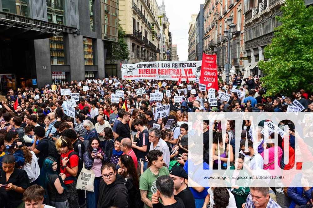 Tenants and housing activists gather outside the Congress of Deputies in Madrid during a demonstration called by the Sindicato de Inquilinas e Inquilinos de Madrid. The protest takes place on the Spanish Parliament votes on two Royal Decree-Laws on housing: one concerning measures to protect the social function of housing and increase affordable housing supply, and another aimed at strengthening the stability of habitual rental contracts. The demonstration was organized to pressure lawmakers during the vote. Junts had announced its opposition to the measures, while PP and Vox were also expected to vote against them. Madrid SPAIN - ZUMAz108 20261002_znp_z108_024
