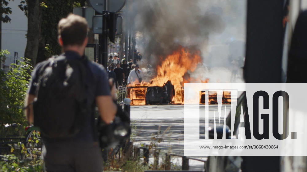 Clashes During Student Protest - Pantin Videograbs - Clashes between students and police during a student protest in Pantin, near Paris, France, on October 2, 2026. Since late September, students have been organizing protests outside their schools to highlight various issues, ranging from class schedules and class sizes to teacher shortages and excessive heat in classrooms during this year’s heat waves. These protests began in Île-de-France, the Paris region, but have now spread to other cities across the country. Photo by CLPRESS ABACAPRESS.COM Pantin France