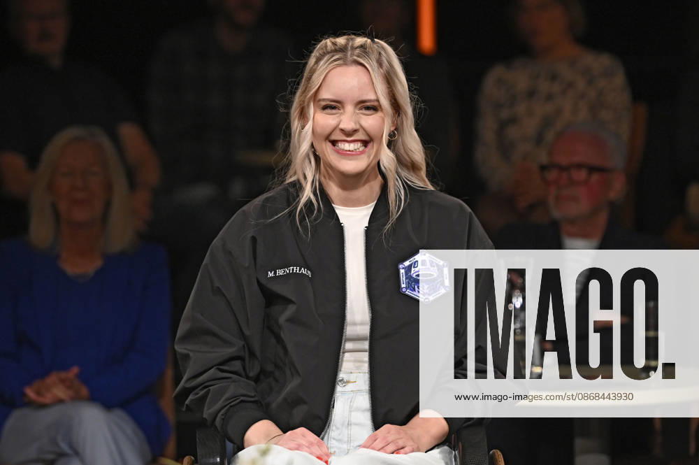 Michaela Benthaus during the taping of the RB talk show 3nach9 at Radio Bremen s Studio Bremen, October 2, 2026 Foto:xC.xNiehausx xFuturexImagex 3nach9_6008