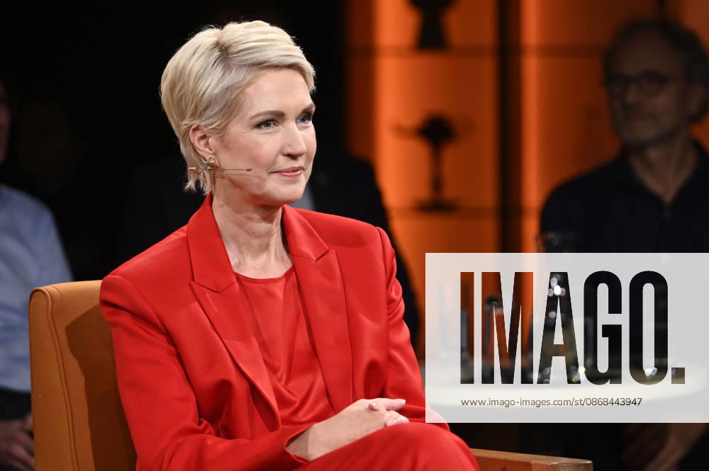 Manuela Schwesig during the taping of the RB talk show 3nach9 at Radio Bremen s Studio Bremen, October 2, 2026 Foto:xC.xNiehausx xFuturexImagex 3nach9_6016