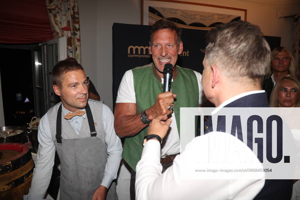 Ralf Moeller and Axel Kahn at the 2 Fine Time Business Club Oktoberfest at Käfer Stammhaus in Munich