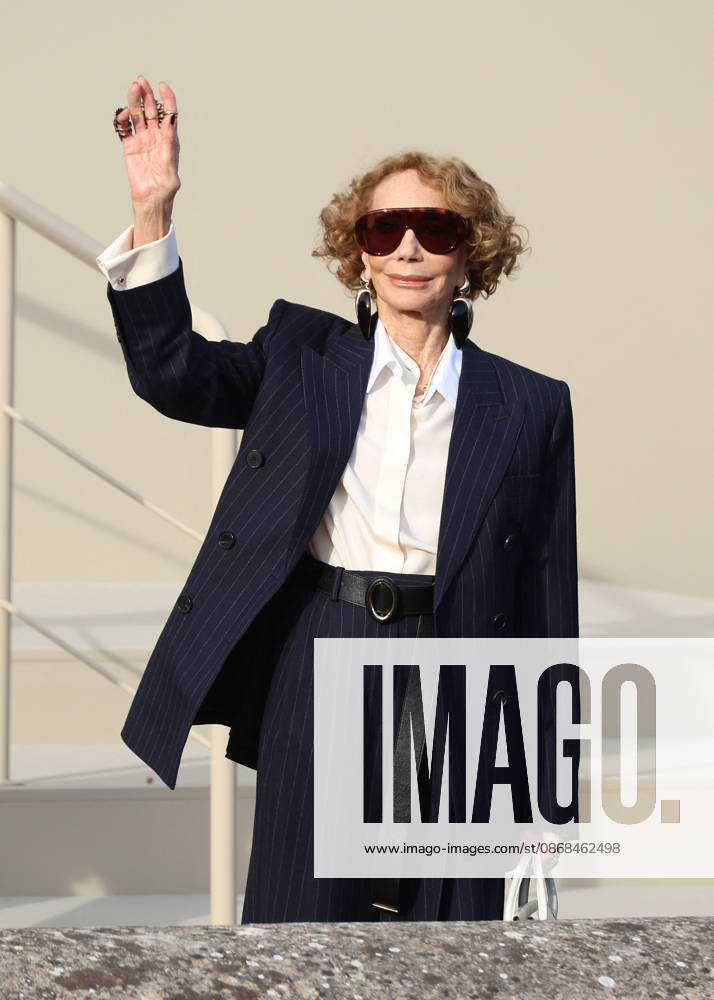 Marisa Berenson at the Givenchy Spring Summer 2026 Women’s Ready-to-Wear Collection fashion show during Paris Fashion Week (PFW) on October 2, 2026. Denis Guignebourg, Bestimage. Celebrities at Givenchy’s Spring Summer 2026 Women’s Ready-to-Wear Collection fashion show at Paris Fashion Week (PFW) on October 2, 2026, Paris, France