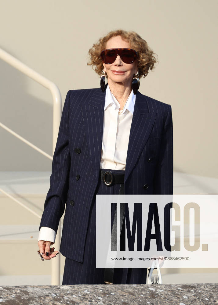 Marisa Berenson at the Givenchy Spring Summer 2026 Women’s Ready-to-Wear Collection fashion show during Paris Fashion Week (PFW) on October 2, 2026. Denis Guignebourg, Bestimage. Celebrities at Givenchy’s Spring Summer 2026 Women’s Ready-to-Wear Collection fashion show at Paris Fashion Week (PFW) on October 2, 2026, Paris, France