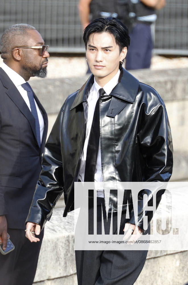 Shuzo Ohira arrives at the Givenchy Spring Summer 2027 Women’s Ready-to-Wear fashion show during Paris Fashion Week (PFW) in Paris, France, on October 2, 2026. Christophe Aubert, Bestimage. Arrivals at the Givenchy Spring Summer 2026 Women’s Ready-to-Wear fashion show during Paris Fashion Week (PFW) on October 2, 2026