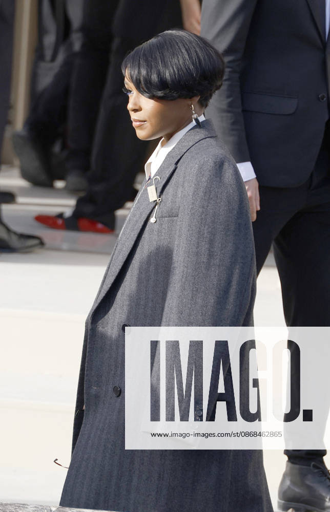 Janelle Monae arrives at the Givenchy Spring Summer 2027 Women’s Ready-to-Wear fashion show during Paris Fashion Week (PFW) in Paris, France, on October 2, 2026. Christophe Aubert, Bestimage. Arrivals at the Givenchy Spring Summer 2026 Women’s Ready-to-Wear fashion show at Paris Fashion Week (PFW) on October 2, 2026