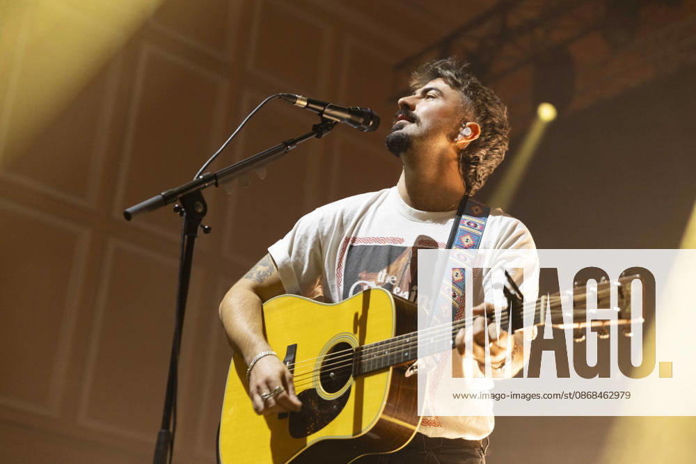 Amble, performs live, at O2 City Hall, Newcastle, UK, on 2 October 2026 Robbie Cunningham of Amble, performs live, at O2 City Hall, Newcastle, UK, on 2 October 2026, Credit:David Wala Avalon Tyne and Wear, Newcastle