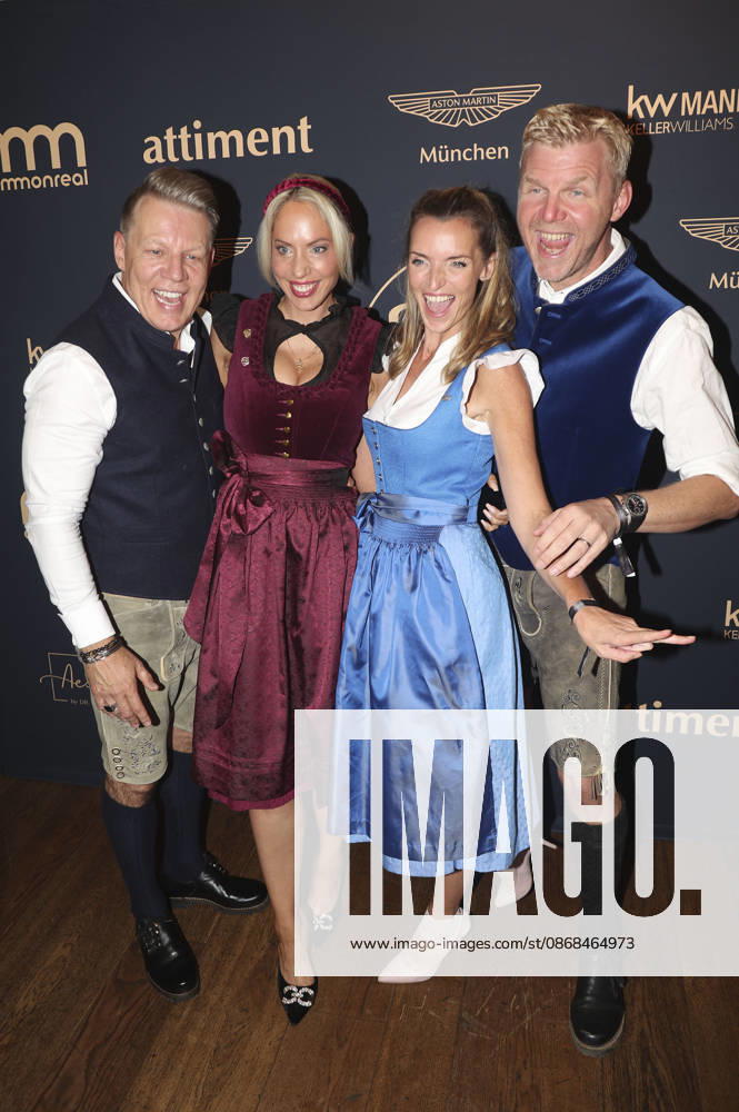 Axel Kahn, Sarah Kahn, Deborah Müller, and Oliver Hill at the 2 Fine Time Business Club Oktoberfest 2026 at Käfer Stammhaus in Munich, October 2, 2026 Foto:xAgenturxWehnertx xGränzdörferx xFuturexImagex ftbc_6030