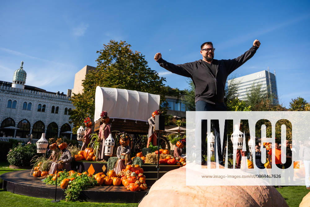Danish Giant Pumpkin Championship Results Announced: Peter Holst Olsen from Næstved and his giant pumpkin weighing 1,198 kg won the Danish Giant Pumpkin Championship at Tivoli in Copenhagen on Saturday, October 3, 2026. Photo by Emil Nicolai Helms, Scanpix 2026, Copenhagen, Denmark