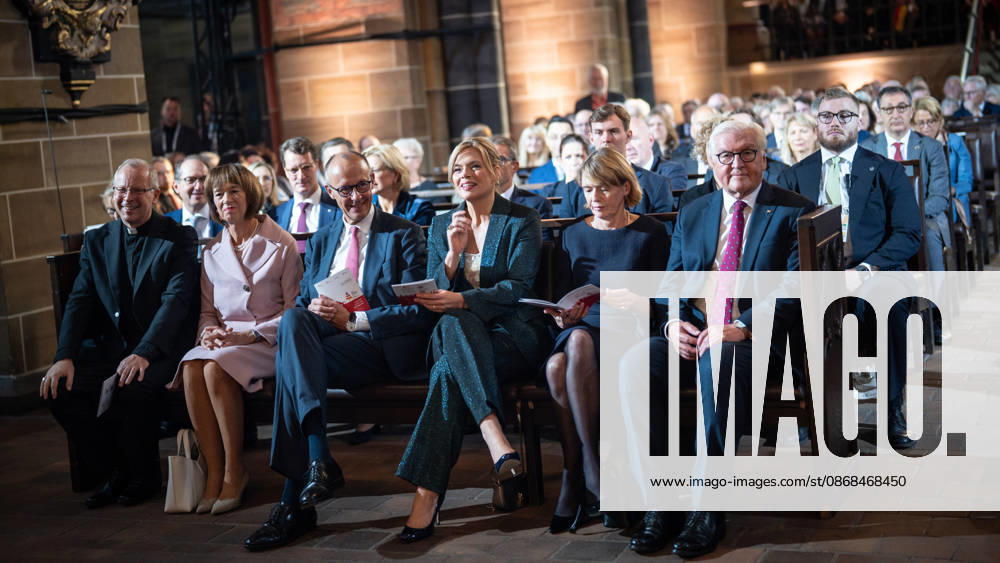 Ecumenical Service at St. Petri Cathedral: Hubertus van Megen, Apostolic Nuncio to Germany; Charlotte Merz, wife of Friedrich Merz; Friedrich Merz, Federal Chancellor; Julia Klöckner, President of the Bundestag; Elke Büdenbinder, wife of Frank-Walter Steinmeier; Frank-Walter Steinmeier