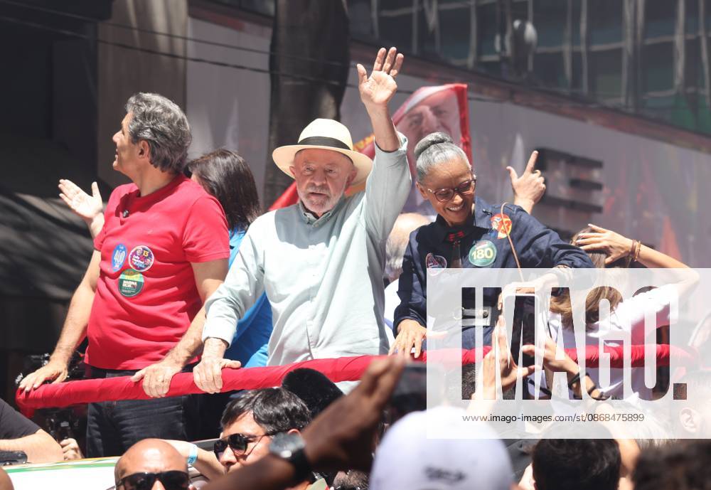 Lula takes a walk along Paulista Avenue and continues along Augusta Street. Sao Paulo (SP), October 3, 2026 2026 Elections Lula President and candidate for re-election Luiz Inacio Lula da Silva (PT) participates in a walk on Paulista Avenue, in Sao Paulo, in the last campaign event before the first round of elections. The mobilization continues along Augusta Street towards Roosevelt Square. Lula is accompanied by allies, including Fernando Haddad, Geraldo Alckmin, Marina Silva, and Simone Tebet.(Foto: Leco Viana Thenews2 imago images) Lula takes a walk along Paulista Avenue and continues along Augusta Street.