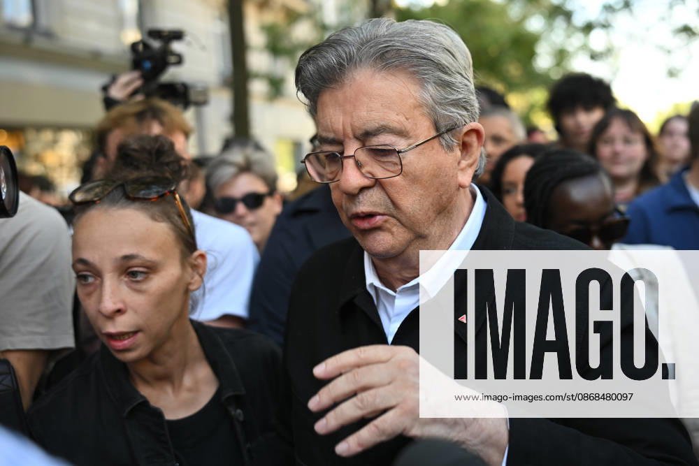 Jean-Luc Mélenchon, the LFI candidate in the 2027 presidential election, addresses the crowd on the sidelines of the 2026 Pride March in Paris on 3 October 2026 - 03 10 2026 - France Ile-de-France (region) Paris - JulienxMattiax Pictorium LePictorium_0341768