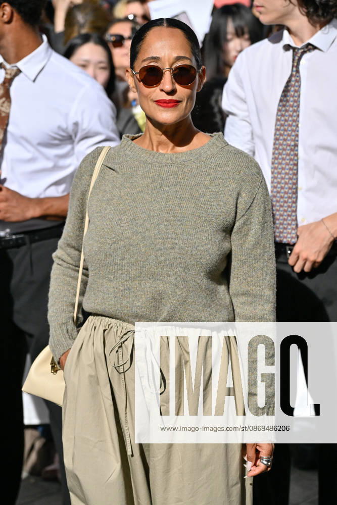 PFW Celine Outside Arrivals Tracee Ellis Ross arriving at the Celine show during Paris Fashion Week, in Paris, France on 3 October 2026. Photo by Julien Reynaud APS-Medias ABACAPRESS.COM Paris France