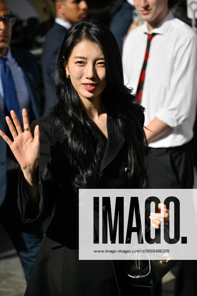 PFW Celine Outside Arrivals Bae Suzy arriving at the Celine show during Paris Fashion Week, in Paris, France on 3 October 2026. Photo by Julien Reynaud APS-Medias ABACAPRESS.COM Paris France