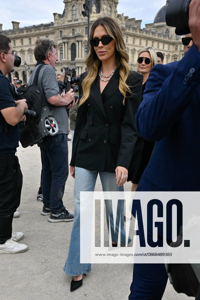 PFW Elie Saab Outside Arrivals Bettina Anderson Trump arriving at the Elie Saab show during Paris Fashion Week, in Paris, France on 3 October 2026. Photo by Julien Reynaud APS-Medias ABACAPRESS.COM Paris France