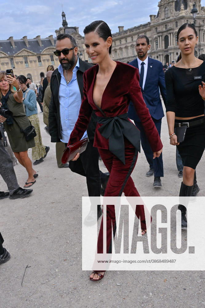 PFW Elie Saab Outside Arrivals Bianca Balti arriving at the Elie Saab show during Paris Fashion Week, in Paris, France on 3 October 2026. Photo by Julien Reynaud APS-Medias ABACAPRESS.COM Paris France